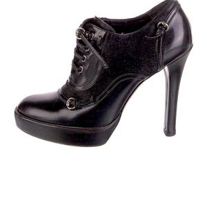 Gucci Leather pony hair ankle boots